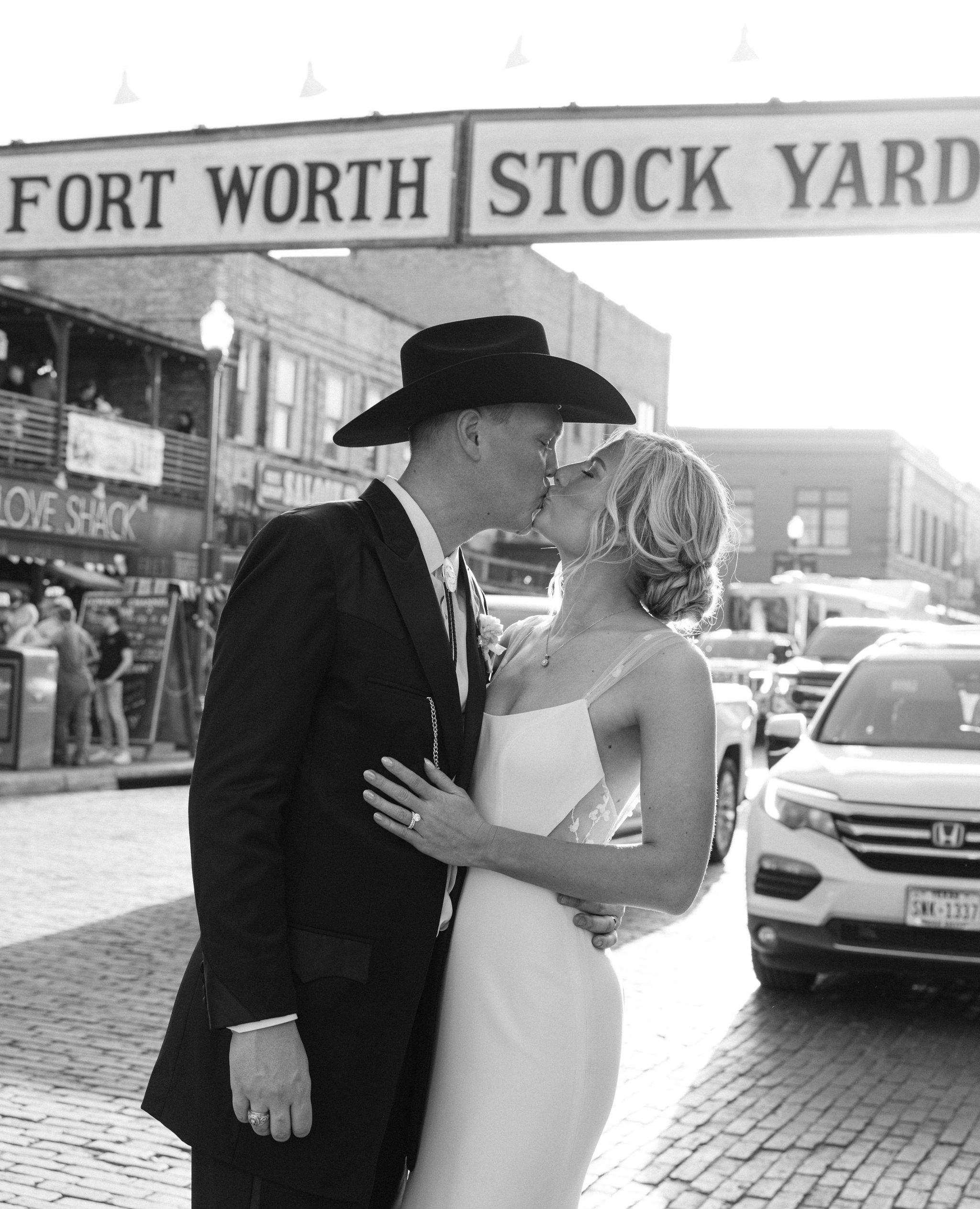 Romantic Spring Wedding at The Drover Hotel | Fort Worth, Texas